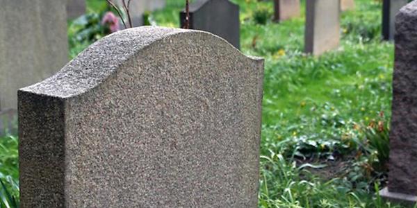 У Кривому Розі утримувати кладовища за 20 млн буде новачок, якого підозрюють у крадіжках