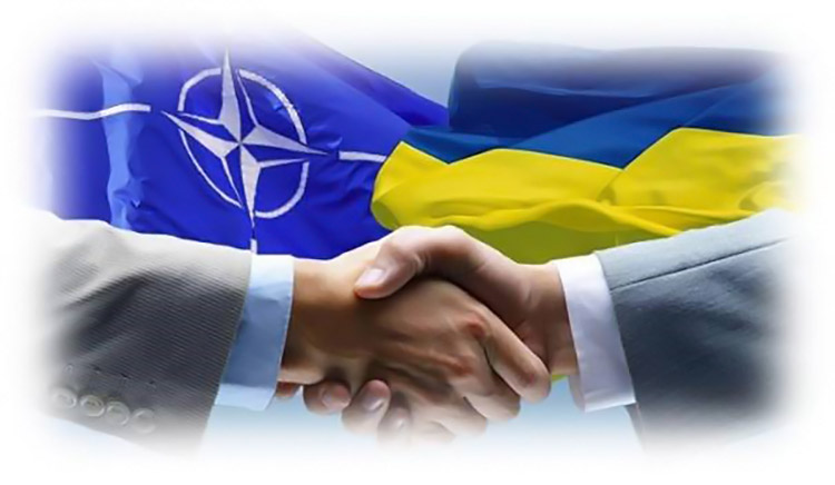 Україна почала отримувати від НАТО засоби для боротьби з коронавірусом