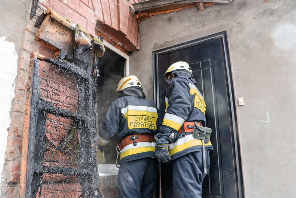 У Дніпрі пожежники загасили пожежу в квартирі