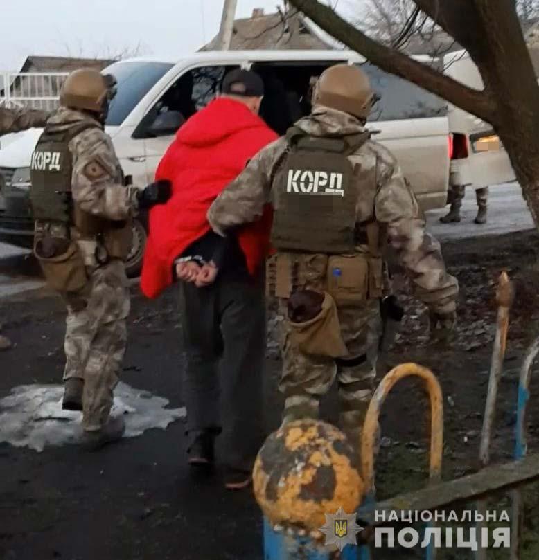 На Дніпропетровщині затримали криворіжця, який довго розшукувався за розбій та вбивства