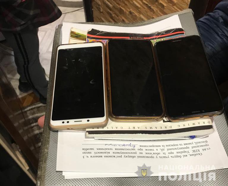За продаж довідок про відсутність коронавірусу викрили 41-річну мешканку Кривого Рогу