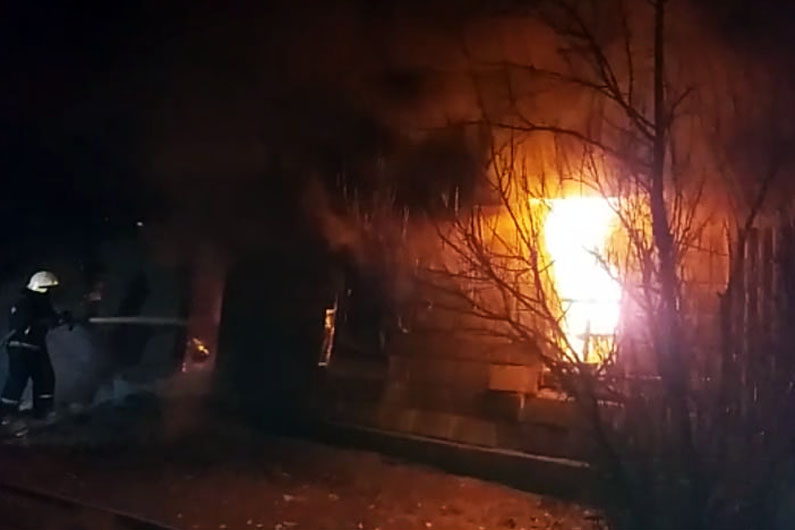 В селі на Дніпропетровщині пожежа забрала життя трьох людей (фото)