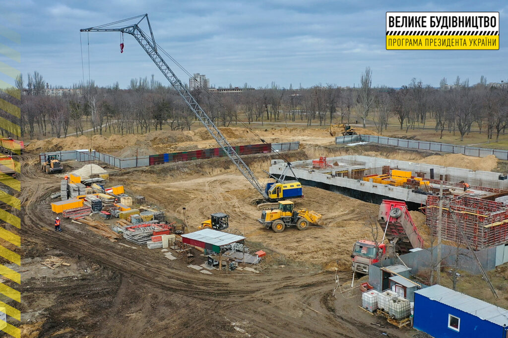 У Нікополі будують сучасний спорткомплекс з басейном
