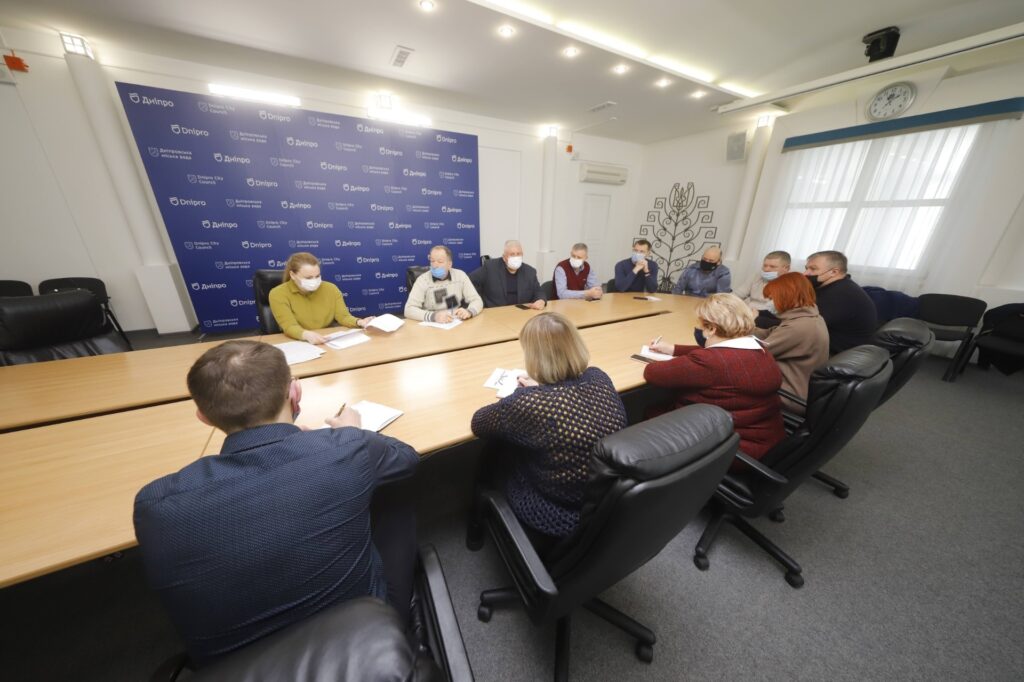 У Дніпрі провели нараду з автотранспортниками щодо підвищення зарплат