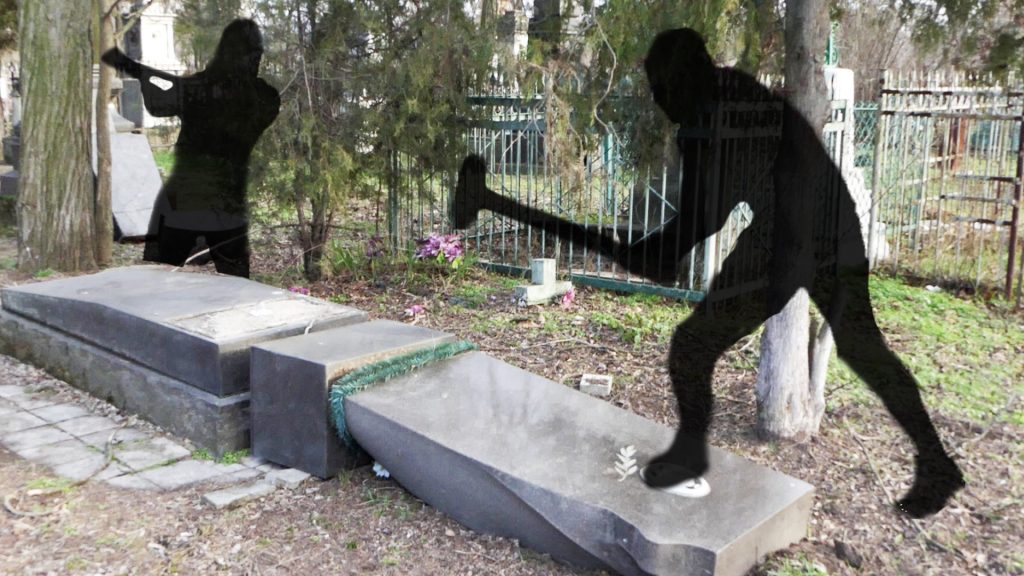 Наруга над пам’яттю. На Дніпропетровщині вандали пошкодили стели