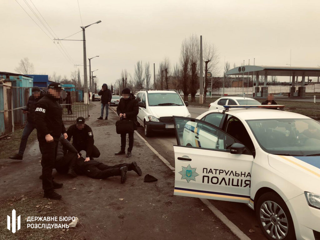До суду передана справа патрульного з Кривого Рогу, який вимагав 40 тисяч гривень