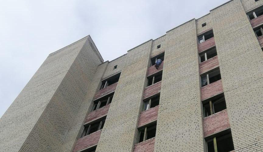 На Дніпропетровщині чоловік хотів влаштувати самогубство та був затриманий поліцією