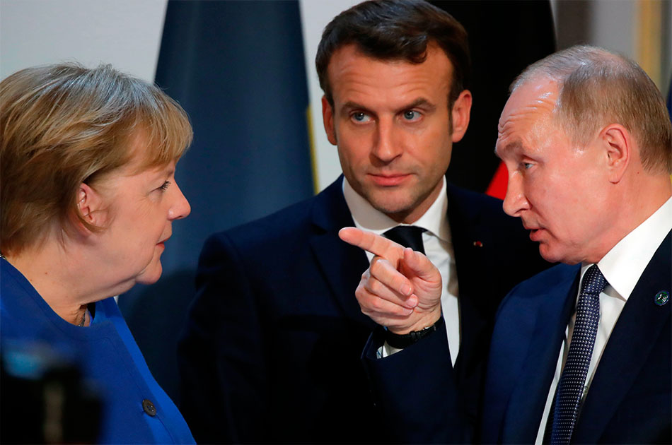 Times: Захід умиротворяє Путіна, як колись умиротворяв Гітлера