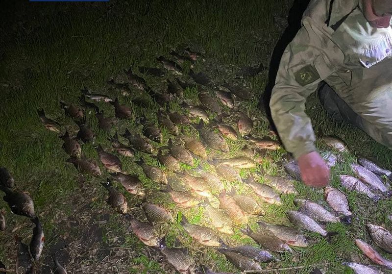 На Дніпропетровщині водний патруль виявив рибалку-браконьєра з уловом (фото)