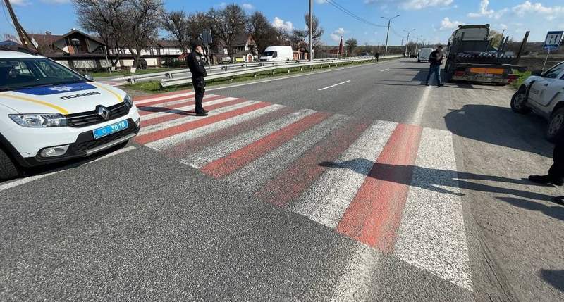 У Дніпропетровській області водійка збила двох дітей на пішохідному переході (фото)
