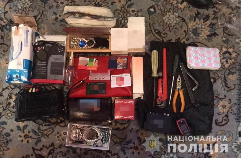 У Дніпрі затримали чоловіка, який обікрав будинок