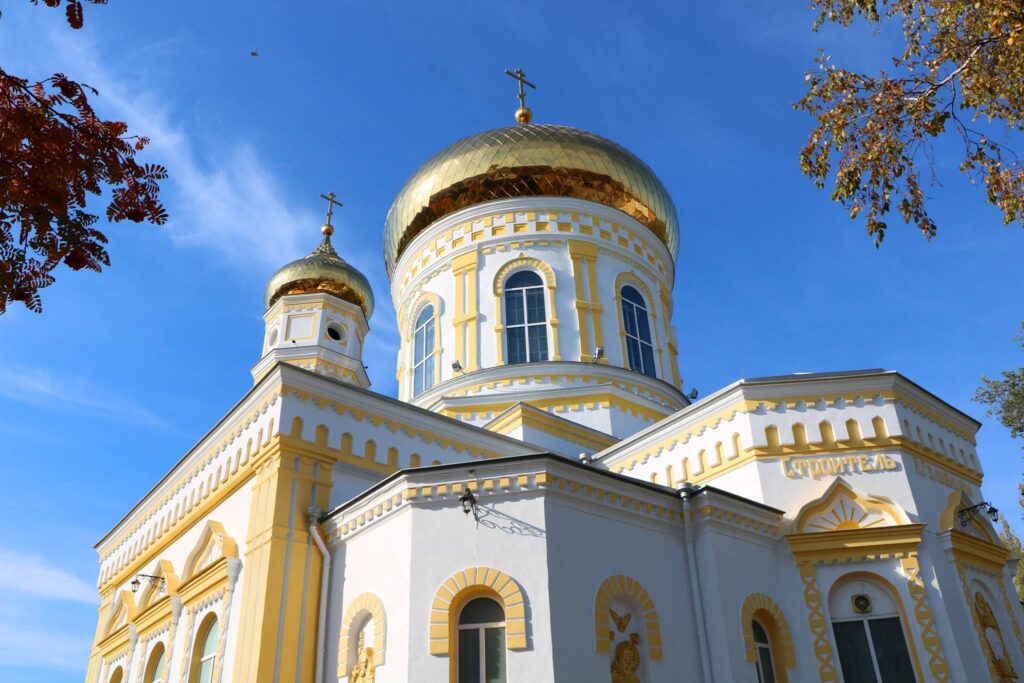 Де і коли зможуть освятити паски павлоградці