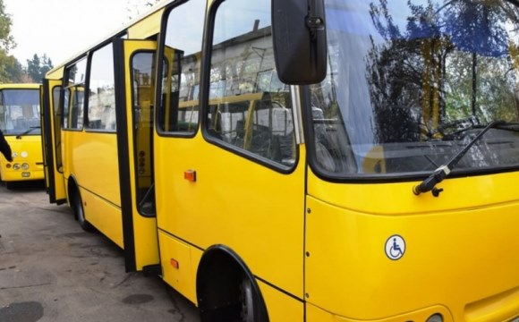 Ремонт однієї з найдовших вулиць міста призвів до змін у русі громадського транспорту