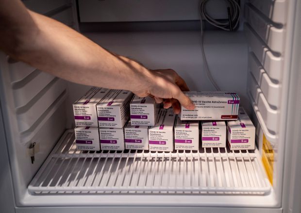 Данія повністю припинила використання вакцини AstraZeneca