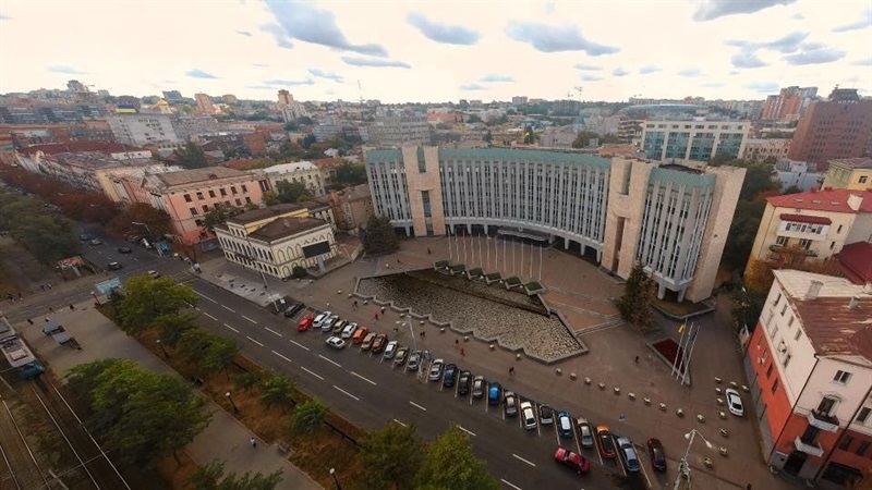 У Дніпрі незаконно зводять багатоповерхові будинки