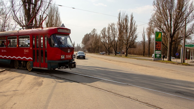 Зміни у русі електротранспорту 6 квітня