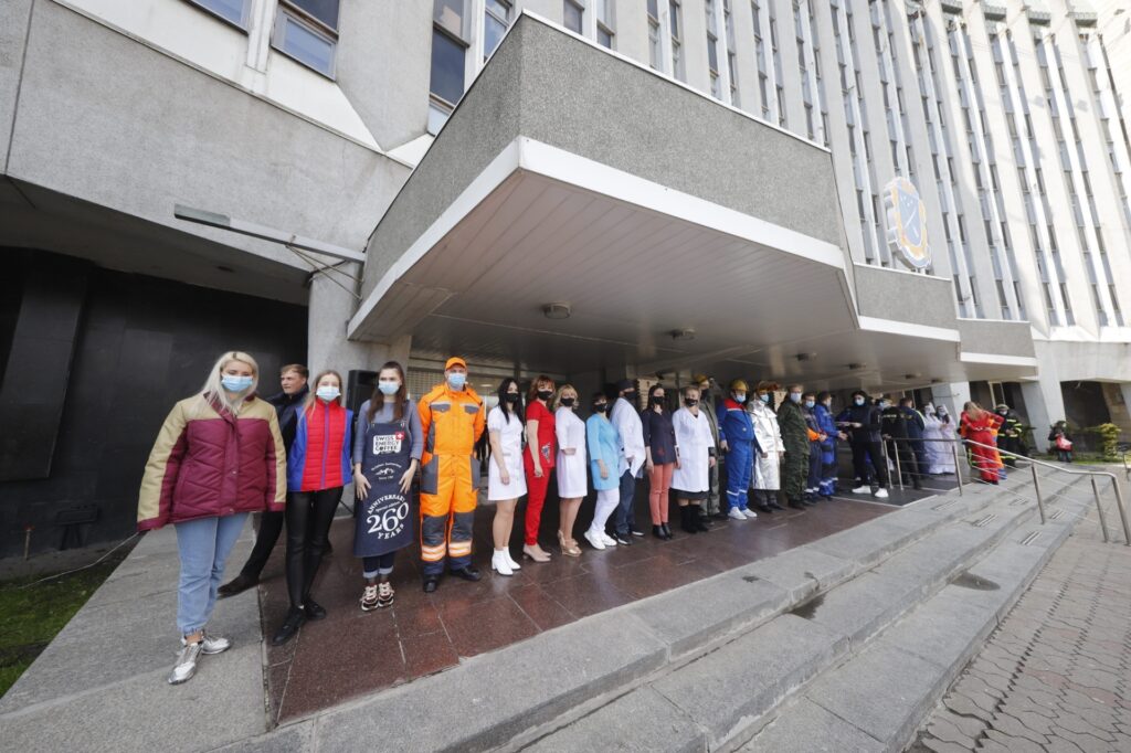 У Дніпрі до Дня охорони праці показали спецодяг місцевих виробників