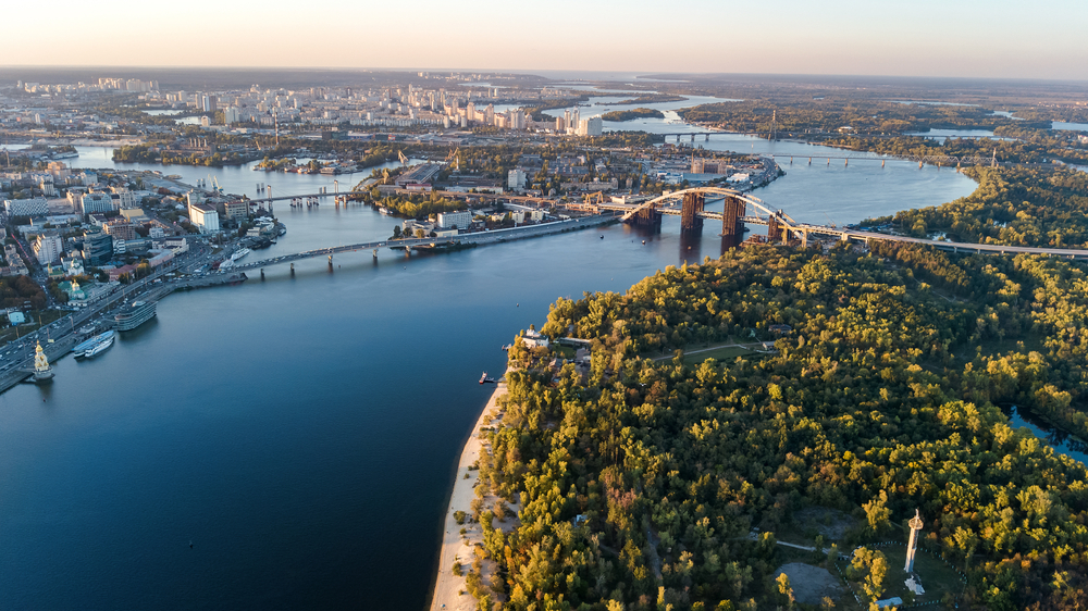 Кількість перевезень річкою Дніпро зросла на 66%