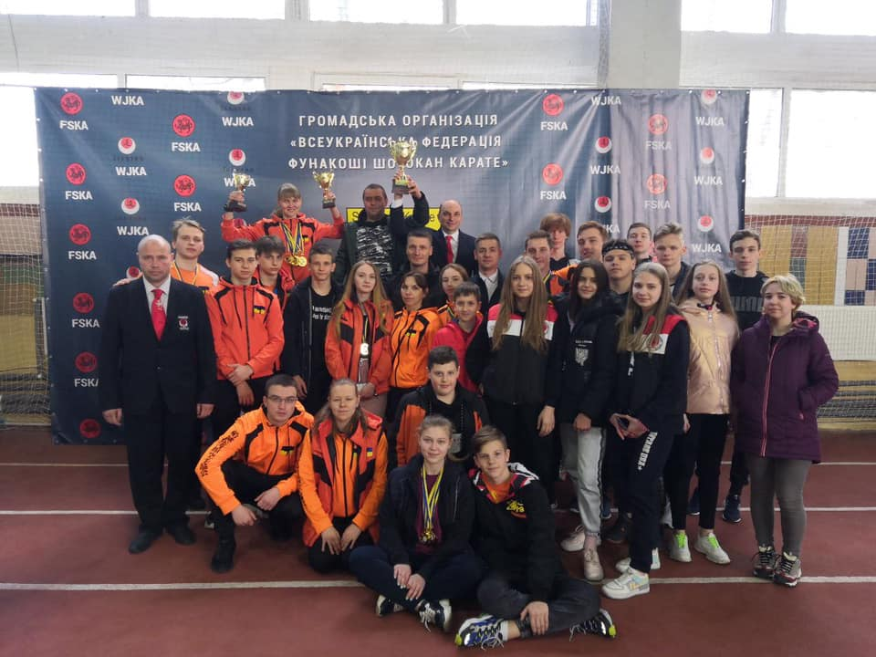 Дніпровські каратисти взяли золото чемпіонату України