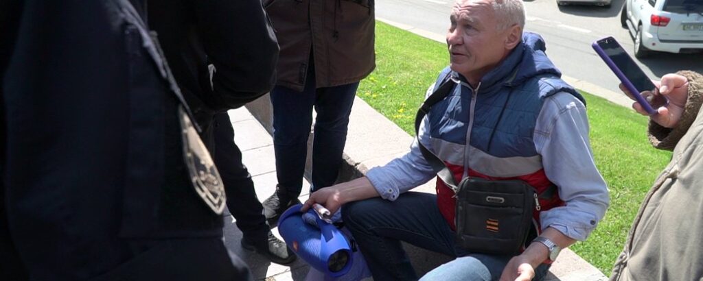 На Дніпропетровщині 9 травня поліція склала адмінпротоколи про заборонену символіку