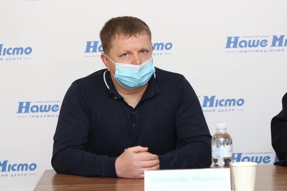 У Дніпрі громадський транспорт не вийде на спеціальний маршрут до цвинтарів