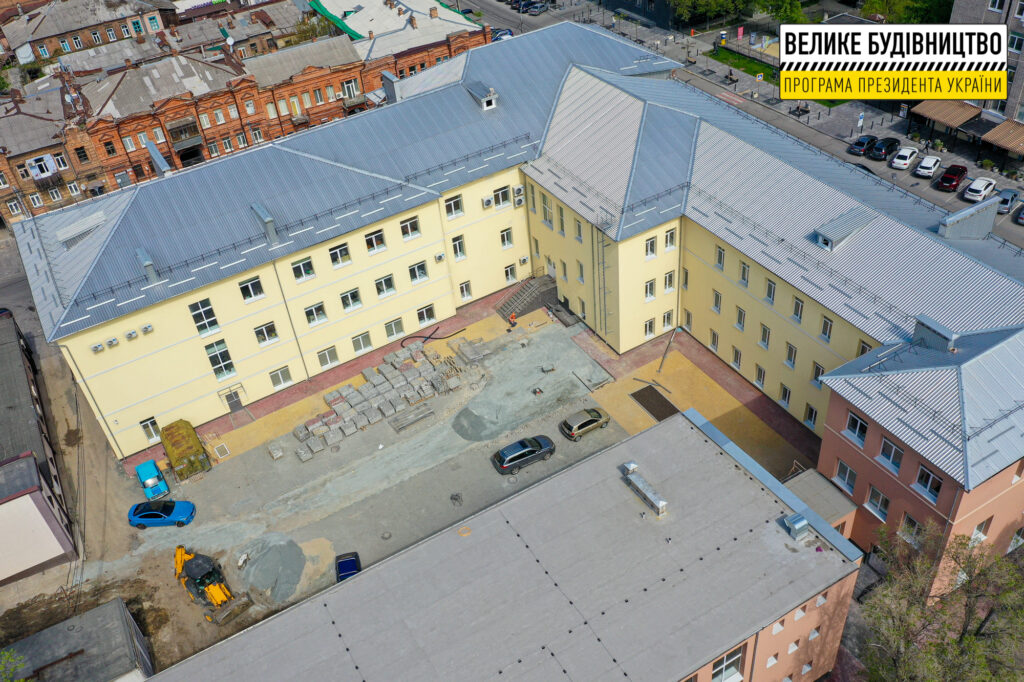 У Дніпрі завершують реконструкцію найстарішої гімназії
