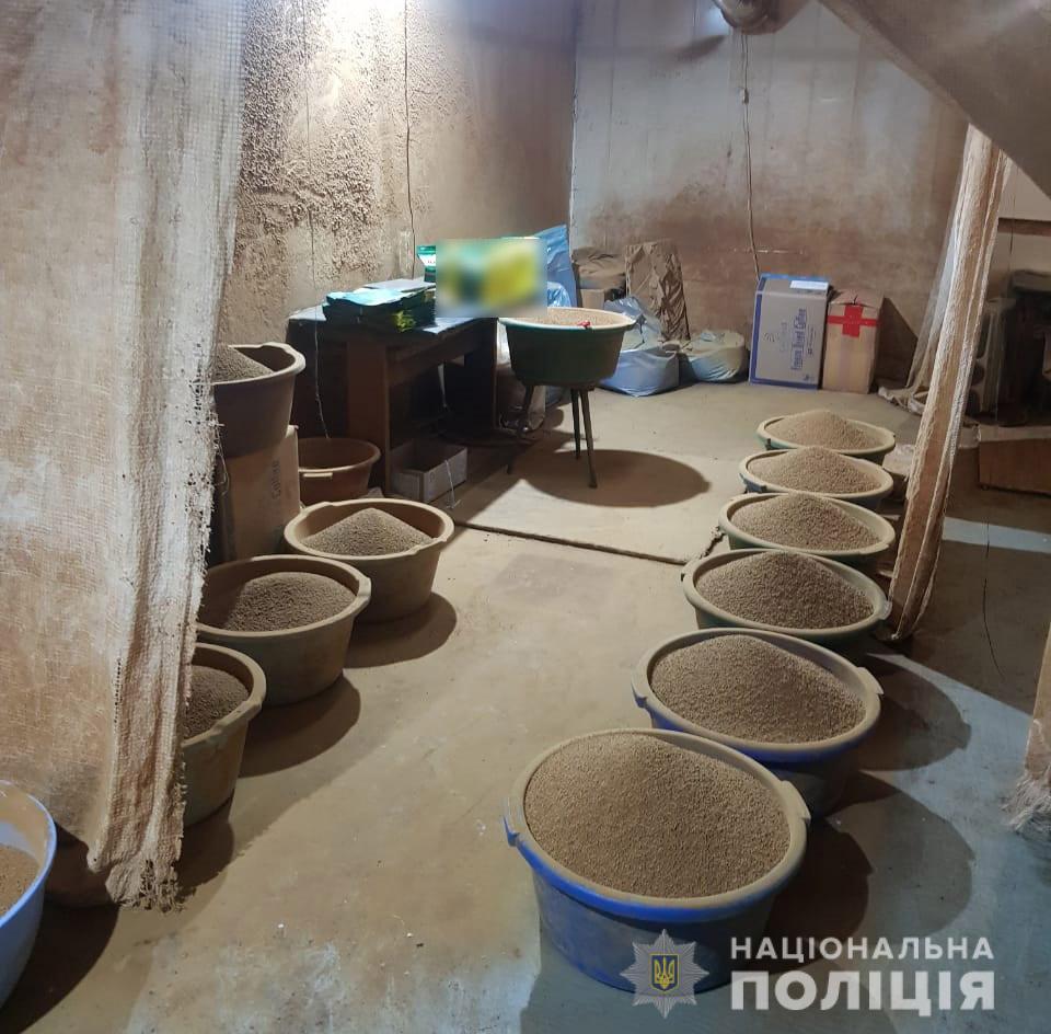 У Павлограді виготовляли фальсифіковану каву під марками світових брендів