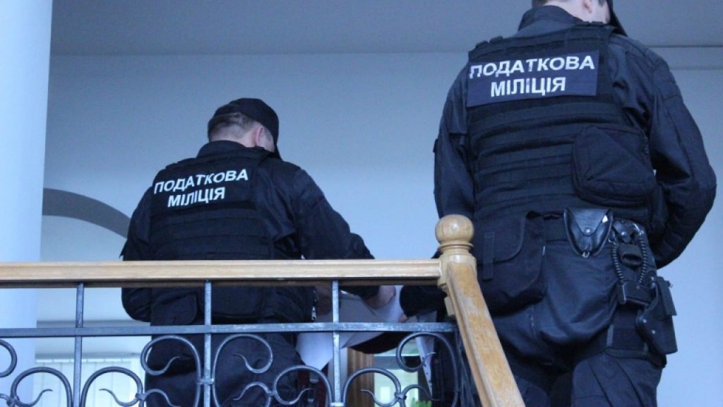 Податкова міліція на Дніпропетровщині викрила ухиляння від сплати податків на будівництві доріг