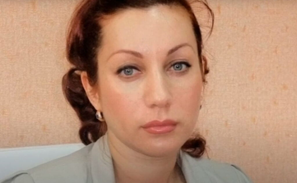 В Дніпрі директорка «Міської ритуальної служби» заборгувала по кредиту на 300 років наперед