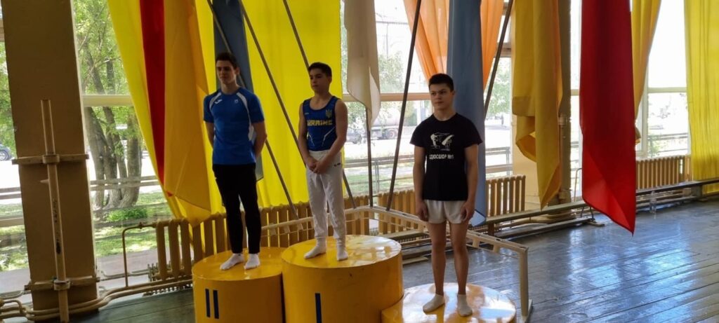 Дніпровські гімнасти вибороли призові місця на чемпіонатах України