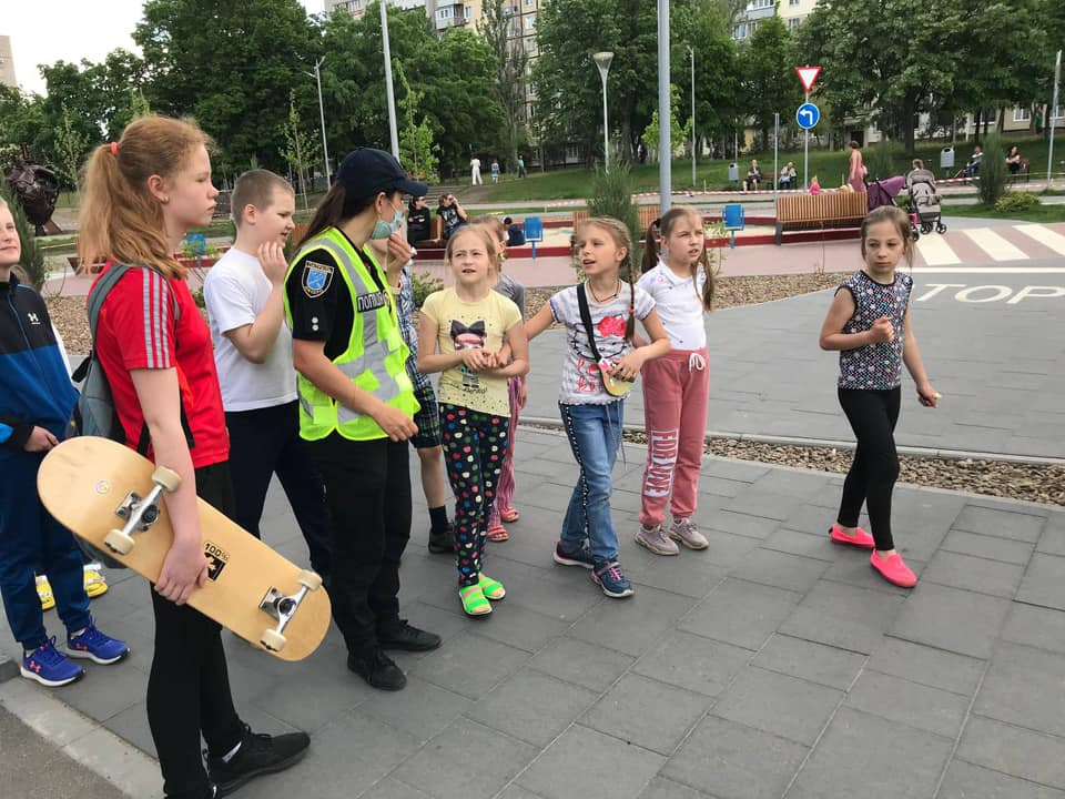 У Дніпрі маленьких містян ознайомили з правилами безпеки на дорозі