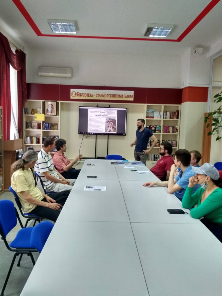 На першій зустрічі клубу UAgóra обговорили кризу демократії