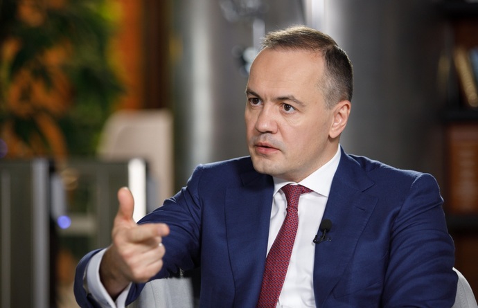 Голова ДТЕК розповів про продаж шахт та електростанцій Ахметова