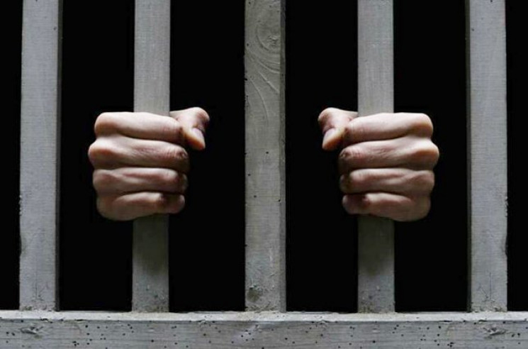 Поліцейські спіймали злочинця, який два роки переховувався від вироку суду