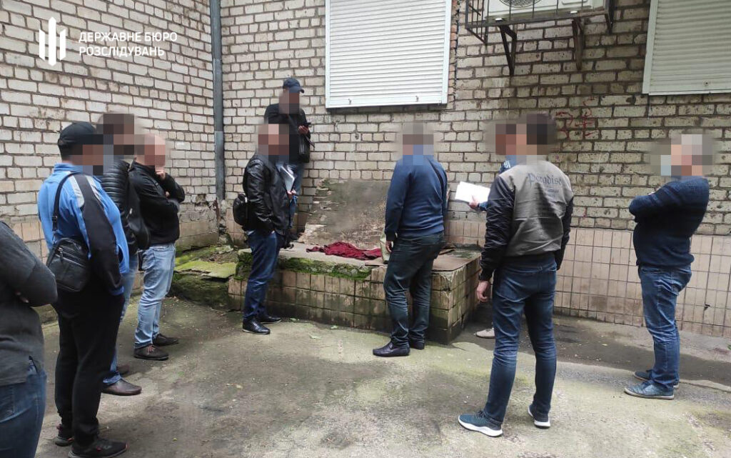 ДБР на Дніпропетровщині затримало на хабарництві податківця – антикорупціонера