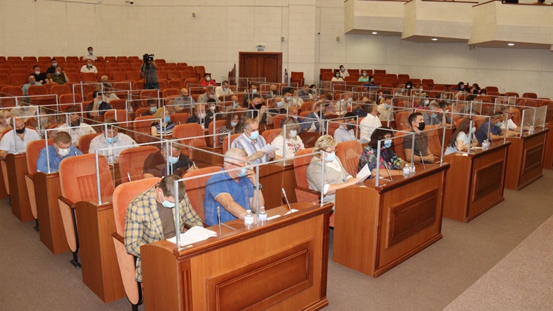 Які рішення ухвалили депутати на черговій сесії Дніпровської міськради