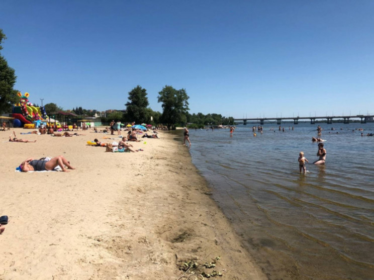 Які пляжі Дніпропетровщини експерти визнали небезпечними для купання