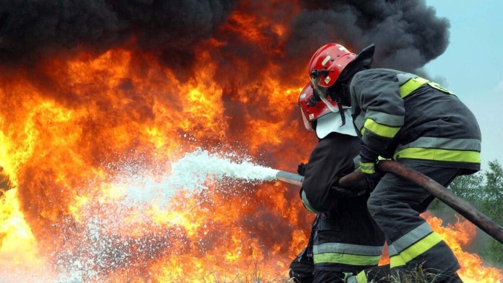 Кого та як рятували надзвичайники Дніпропетровщини під час пожеж 4-5 липня?