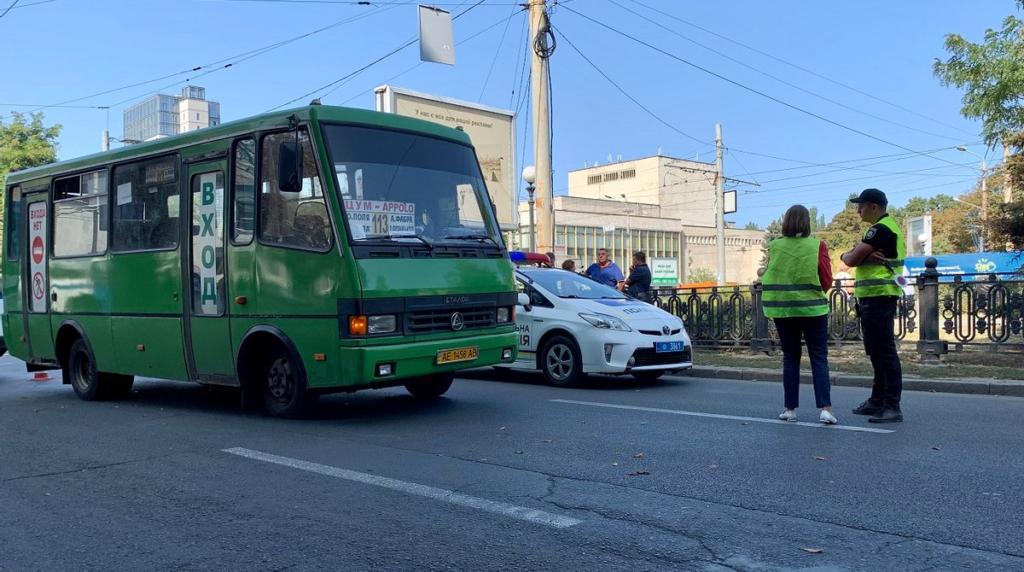 Водій 113-ої маршрутки у Дніпрі, що насмерть збив жінку, отримав 2 роки ув’язнення