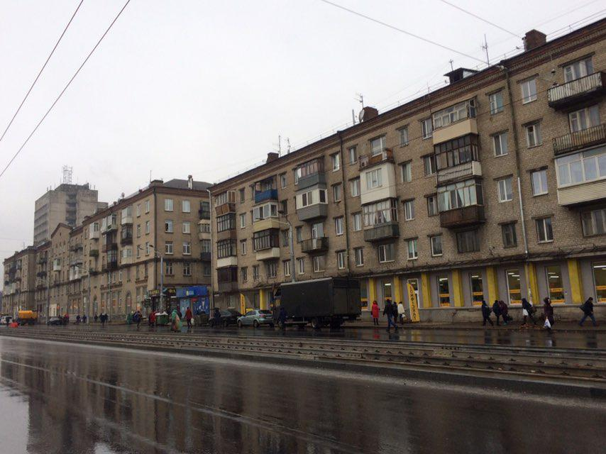 Нескінченність – не межа: у Дніпрі знов ремонтують оновлену вулицю Курчатова