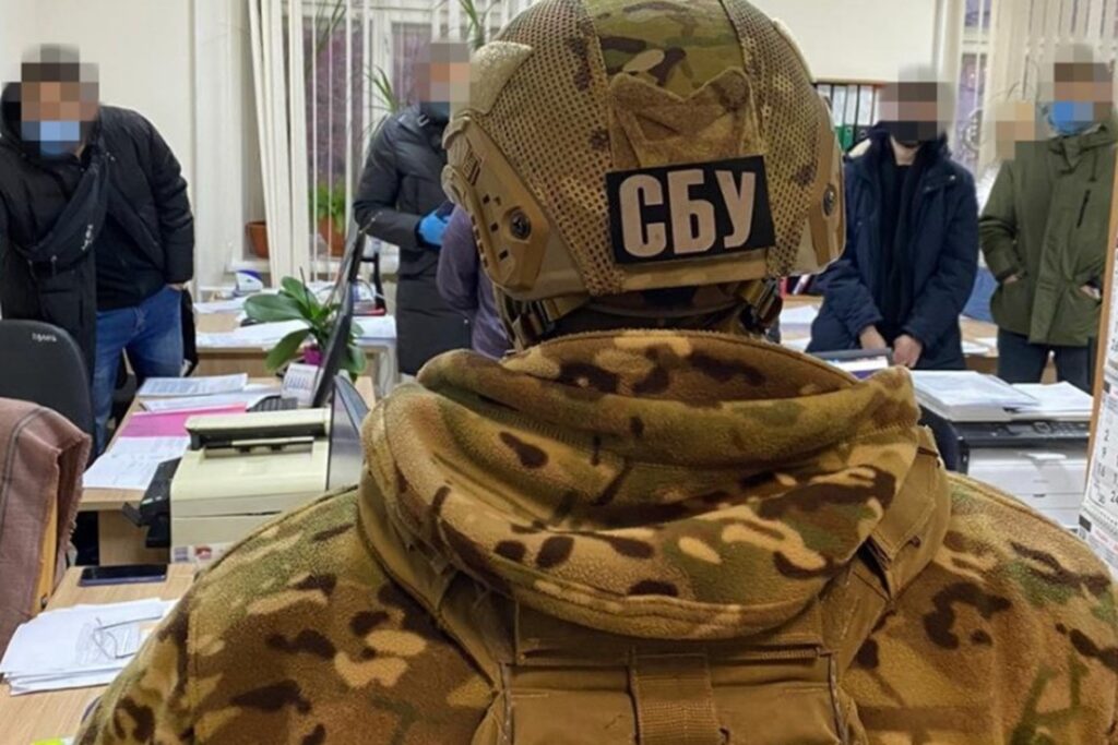 СБУ викрила схему зловживання на митниці