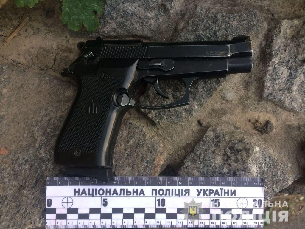 В Дніпрі затримали озброєного грабіжника