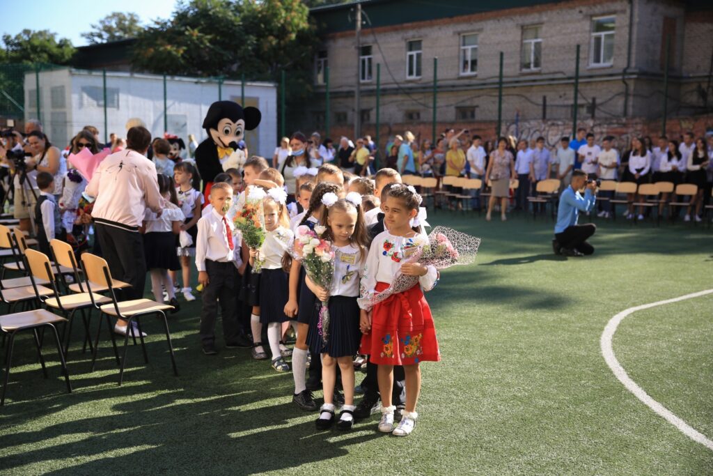 Як у школах Дніпра пройшов день знань