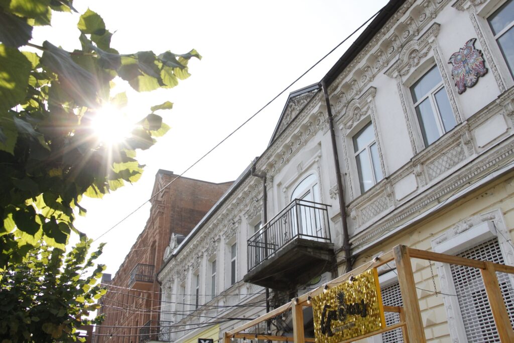 У Дніпрі розповіли про вимоги до утримання фасадів будівель міста