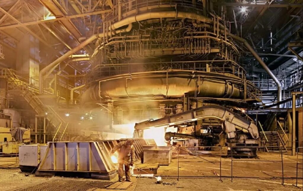 Сталевий гігант Криворіжжя скоротив випуск прокату
