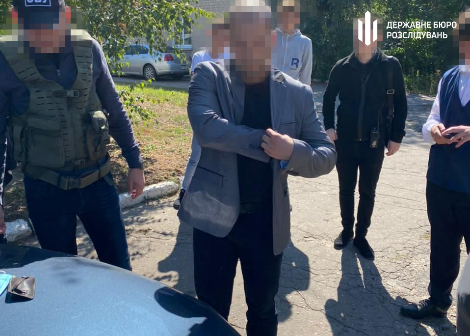 На Донеччині ДБР затримало прокурора під час отримання хабаря