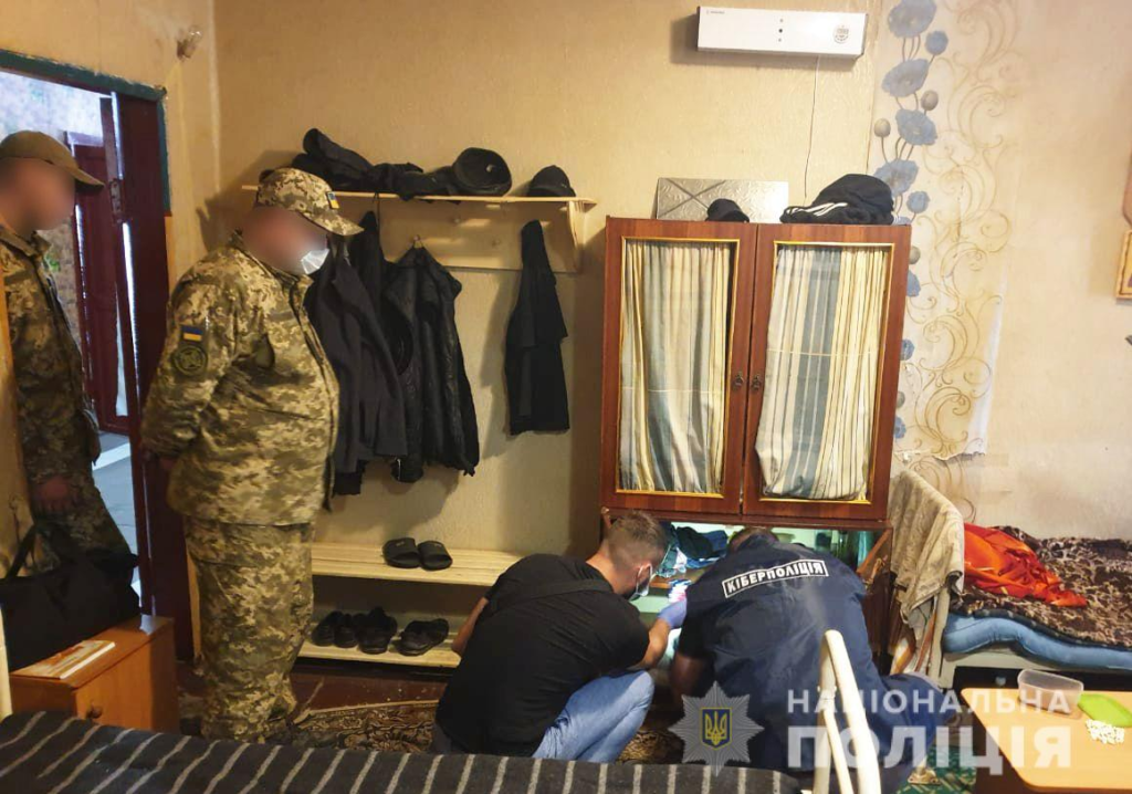 Кіберполіція викрила шахрайську схему ув’язненого Дніпровської виправної колонії