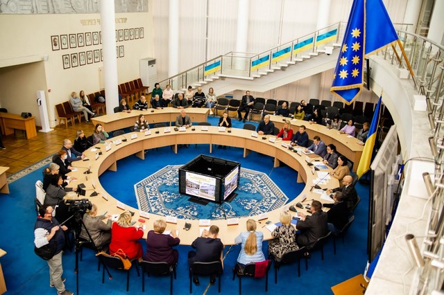 У ДніпроОДА підприємцям області презентували «інвестиційне меню»