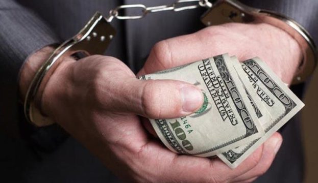 Суд призначив рік обмеження волі директору фірми, який привласнив 36 тисяч на ремонті Воїнського меморіалу