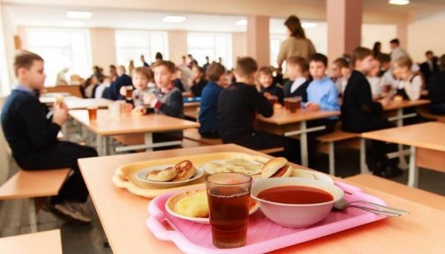 Шкільне харчування не є обов’язковим, – Департамент гумполітики міськради Дніпра